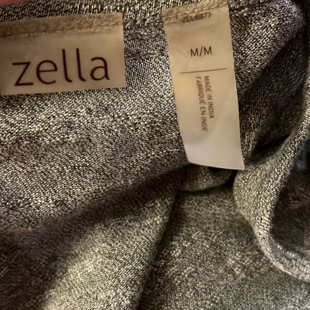 Zella medium gray cardigan with‎ keyhole in back - 2222 - Picture 4 of 6